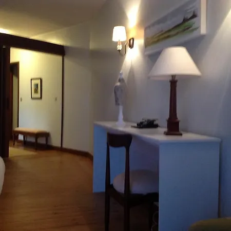 Alojamento de Acomodação e Pequeno-almoço Casa Dos Suecos