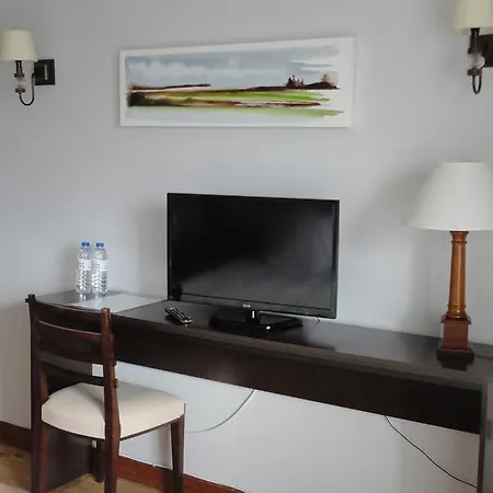 לינה וארוחת בוקר Casa Dos Suecos *