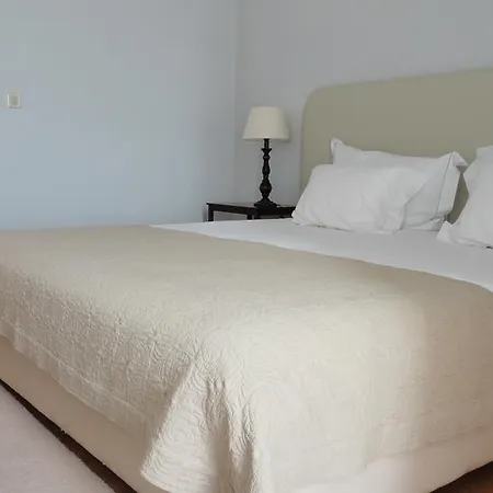 לינה וארוחת בוקר Casa Dos Suecos פיגואיירה דה פוז